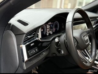 2019 Audi Q8 55 TFSI I (4M), чёрный, 7950000 рублей, вид 4