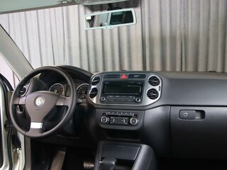 2010 Volkswagen Tiguan I, серебристый, 899000 рублей, вид 5