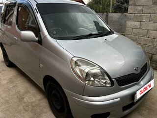 2002 Toyota FunCargo, серый, 470000 рублей, вид 4