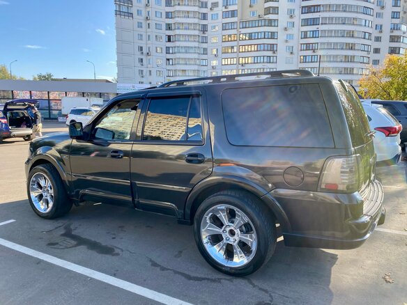 2003 Lincoln Navigator 4-speed II, чёрный, 1500000 рублей - вид 5