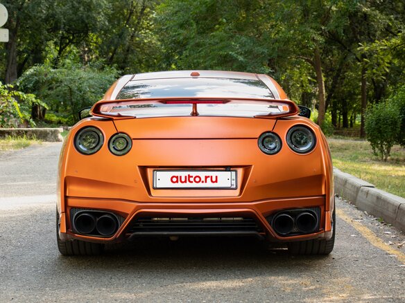 2016 Nissan GT-R I Рестайлинг 3, оранжевый, 10000000 рублей - вид 5