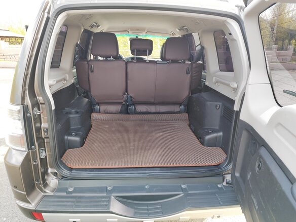 2012 Mitsubishi Pajero IV Рестайлинг 1, коричневый, 2190000 рублей - вид 17