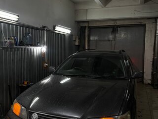 2000 Toyota Mark II Qualis VIII (X100), серый, 360000 рублей, вид 3