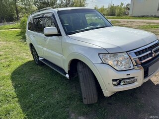 2014 Mitsubishi Pajero IV Рестайлинг 1, белый, 2750000 рублей, вид 4