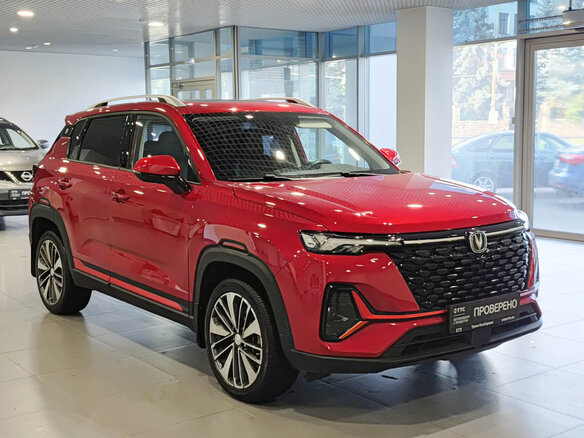 2024 Changan CS35 Plus I Рестайлинг, красный - вид 2