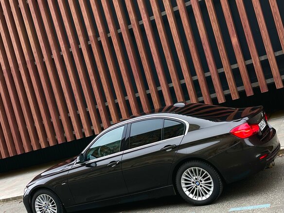 2015 BMW 3 серии 320d xDrive VI (F3x) Рестайлинг, коричневый, 2300000 рублей - вид 3