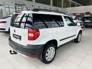 2013 Skoda Yeti I, белый, 695000 рублей, вид 3