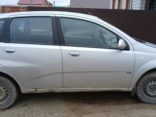 2005 Chevrolet Aveo I, серебристый, 180000 рублей, вид 2
