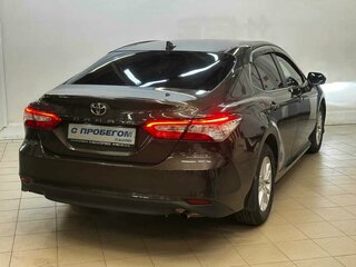 2021 Toyota Camry VIII (XV70), коричневый, 2940000 рублей, вид 4