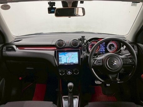 2021 Suzuki Swift V Рестайлинг, чёрный, 890000 рублей, вид 3