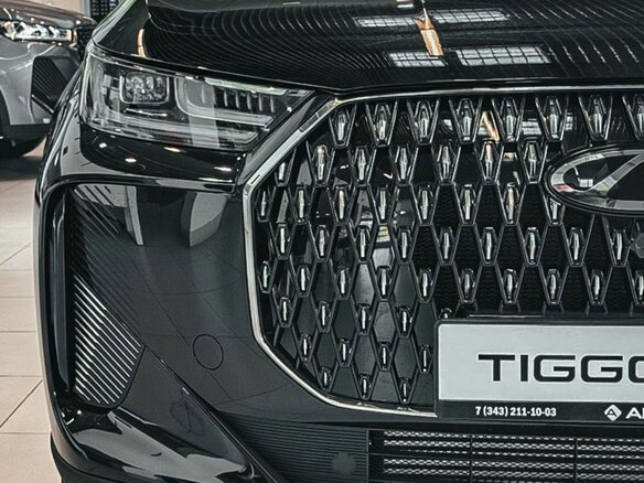 2025 Chery Tiggo 7L I, чёрный, 2939000 рублей - вид 7