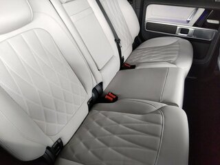 2025 Mercedes-Benz G-Класс 450 d III (W465) Рестайлинг, серебристый, 17000000 рублей, вид 4