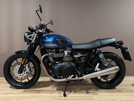 2021 Triumph Street Twin, синий, 1000000 рублей, вид 1