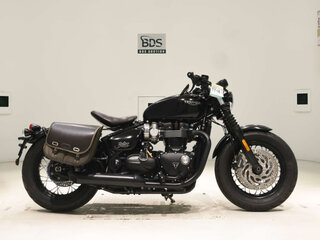 2020 Triumph Bonneville Bobber, чёрный, 1150000 рублей, вид 1