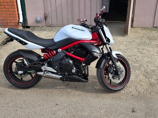 Kawasaki ER-4N