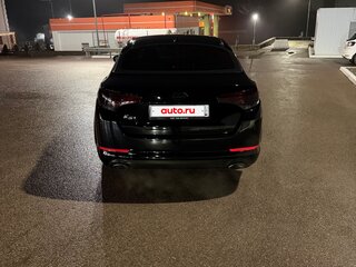 2011 Kia Optima III, чёрный, 800000 рублей, вид 3