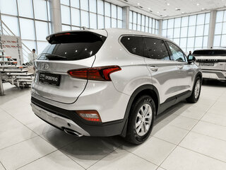 2019 Hyundai Santa Fe IV, серебристый, 2350000 рублей, вид 5