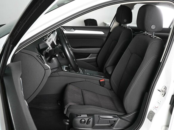2019 Volkswagen Passat B8, белый, 2249000 рублей - вид 9