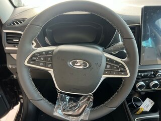2026 Lada (ВАЗ) Vesta I Рестайлинг (NG), чёрный, 2015000 рублей, вид 5