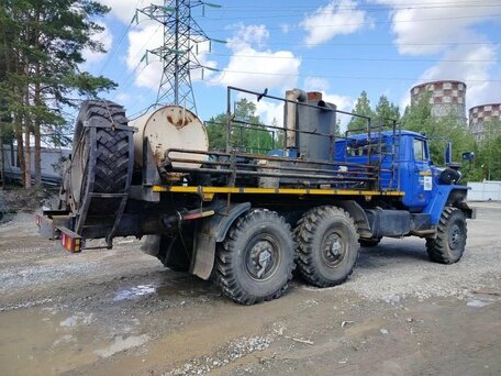 2020 Урал 4320, синий, 3900000 рублей, вид 3