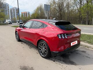 2022 Ford Mustang Mach-E 98 kWh I, красный, 5390000 рублей, вид 4