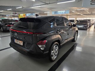 2023 Hyundai Kona II (SX2), серый, 2087000 рублей, вид 5