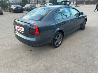 2012 Skoda Octavia II (A5) Рестайлинг, серый, 700000 рублей, вид 2