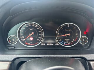 2012 BMW 5 серии Gran Turismo 530d xDrive VI (F10/F11/F07), зелёный, 2350000 рублей, вид 5