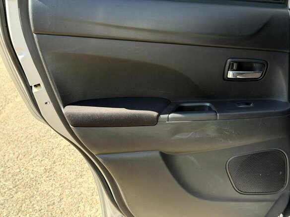 2013 Mitsubishi ASX I Рестайлинг, серебристый - вид 15