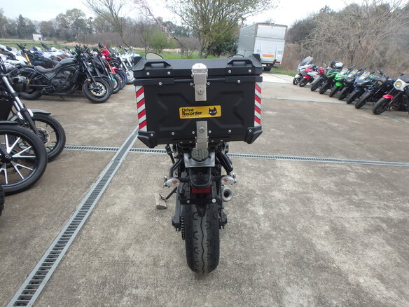 2017 Yamaha XSR700, красный - вид 6