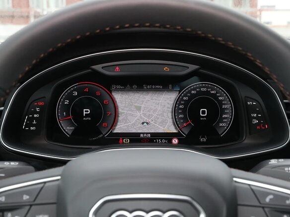 2025 Audi Q7 55 TFSI II (4M) Рестайлинг 2, белый, 13100000 рублей - вид 11