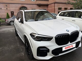 2022 BMW X5 40i IV (G05/G18), белый, 7700000 рублей, вид 3
