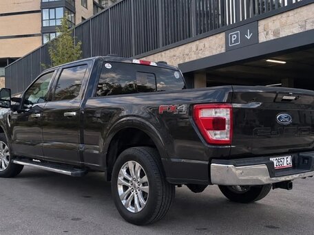 2024 Ford F-150 XIV Рестайлинг, чёрный, 5700000 рублей, вид 2
