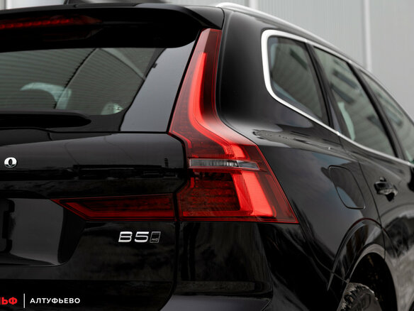 2025 Volvo XC60 II Рестайлинг 2, чёрный, 6990000 рублей - вид 6