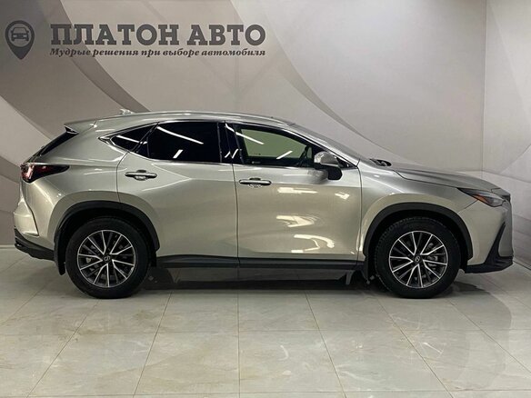 2022 Lexus NX 250 II, серый - вид 3
