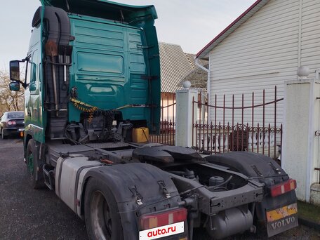 2003 Volvo FH, зелёный, 1783001 рублей, вид 3