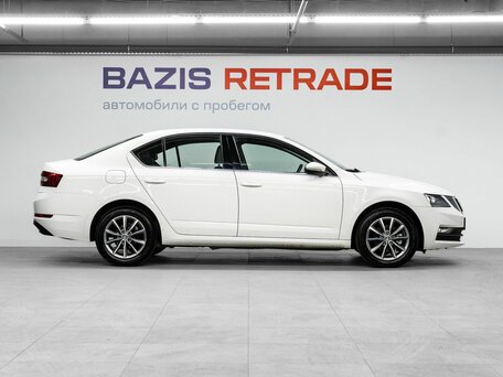2022 Skoda Octavia III (A7) Рестайлинг, белый, 2099000 рублей, вид 4