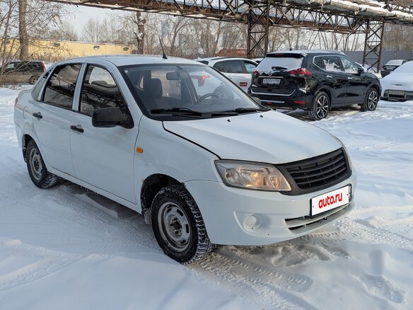 2013 Lada (ВАЗ) Granta I, белый, 300000 рублей - вид 2