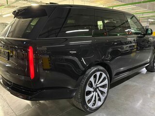 2026 Land Rover Range Rover D350 MHEV Long V, чёрный, 25390000 рублей, вид 3
