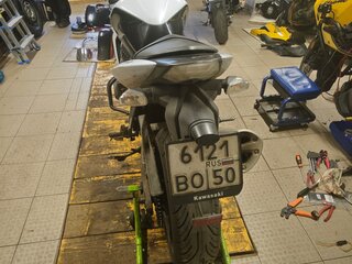 2011 Kawasaki Z 750, белый, 565000 рублей, вид 3