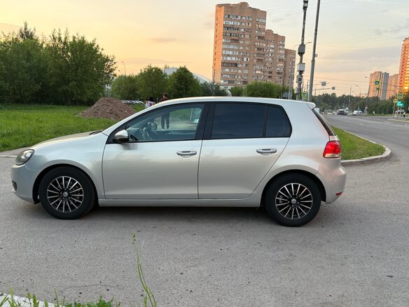 2011 Volkswagen Golf VI, серый, 730000 рублей - вид 6