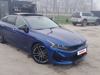 2020 Kia K5 III, синий, 3150000 рублей, вид 1