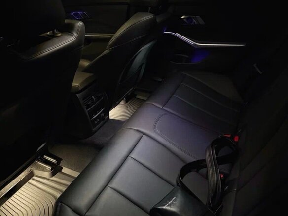 2019 BMW 3 серии 330i xDrive VII (G2x), красный, 3055000 рублей - вид 17