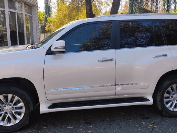 2017 Lexus GX 460 II Рестайлинг, белый, 5000000 рублей - вид 2