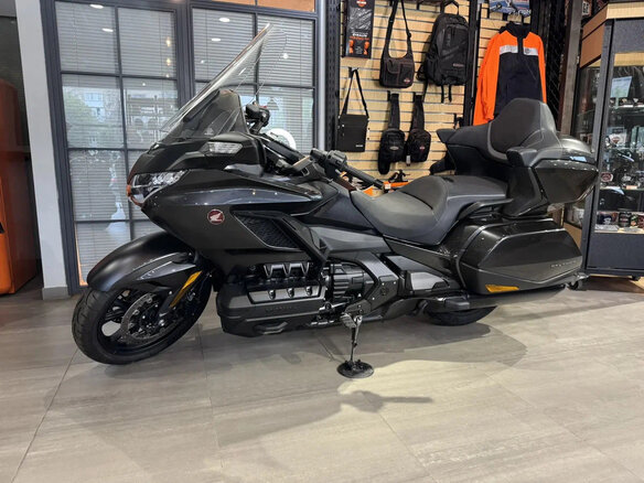 2022 Honda GL 1800 Gold Wing, чёрный, 3250000 рублей