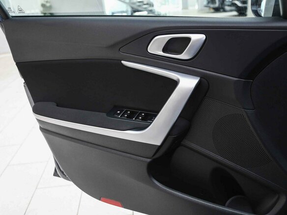 2020 Kia Ceed III, синий, 1590000 рублей - вид 8
