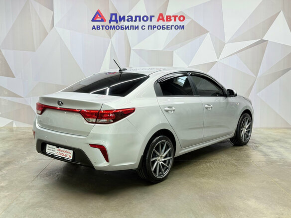 2018 Kia Rio IV, серебристый, 1250000 рублей - вид 7