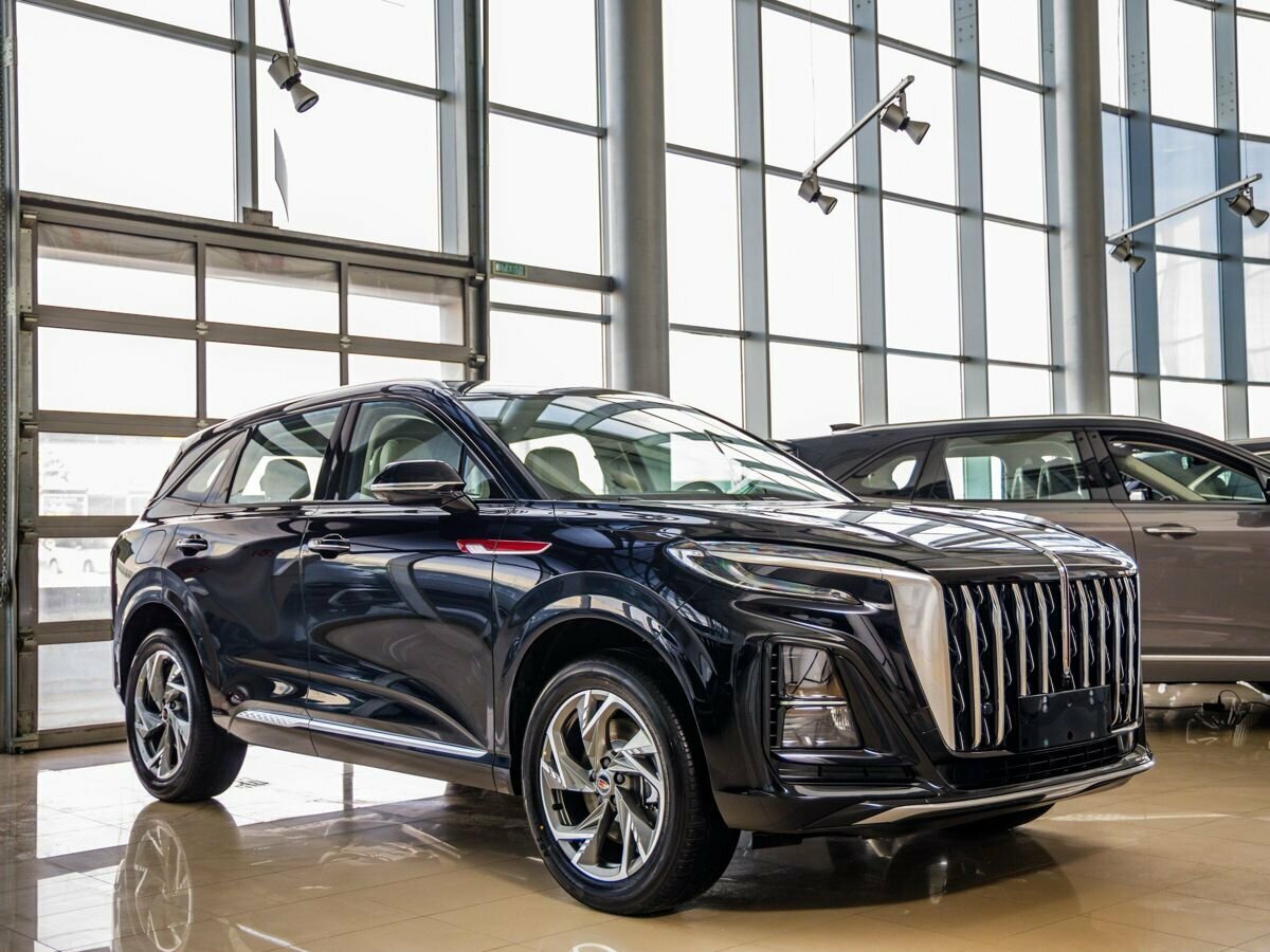 Открыть фотографии: Hongqi HS3