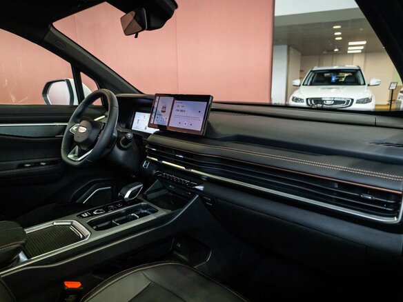 2025 Geely Okavango I Рестайлинг, белый, 3908990 рублей - вид 7