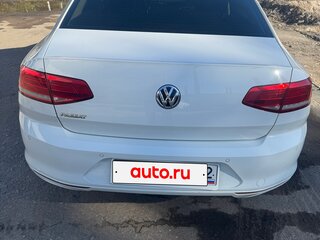 2018 Volkswagen Passat B8, белый, 1900000 рублей, вид 3